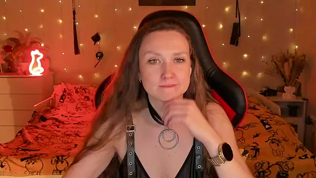 Snapshot of desperatehousewife__ chatting on 09-16-25, 06:20 desperatehousewife online show from 09-16-25, 06:20