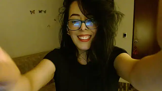 Snapshot of ella_peck chatting on 06-05-26, 04:52 ella peck online show from 06-05-26, 04:52