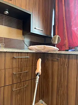 Hotmomcheckk  online show from 02-20-26, 08:16