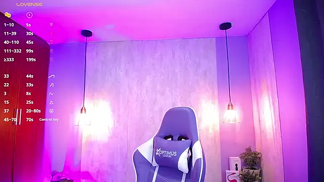 Snapshot of danny_goddess chatting on 03-17-25, 03:47 danny goddess online show from 03-17-25, 03:47