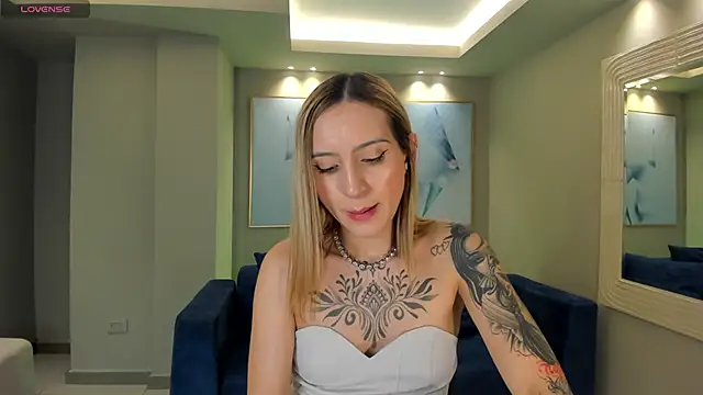 MollySundersX online show from 04-01-26, 08:39