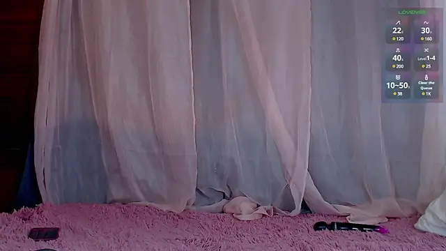 lanaturner  online show from 02-15-25, 09:38