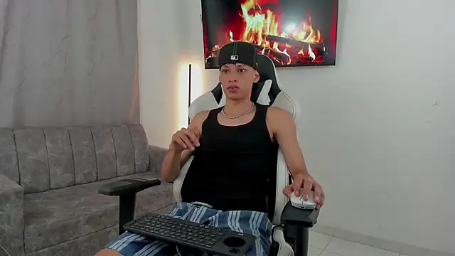 andy bigcock01 online show from 12-28-24, 03:58