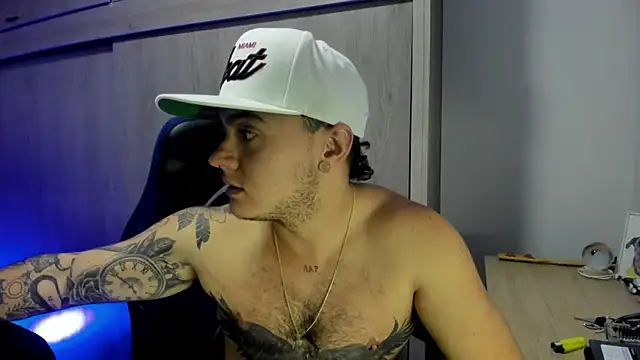 male pussy online show from 01-12-26, 10:37