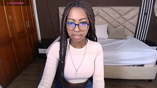 Raquel jones online show from 12-16-25, 12:10