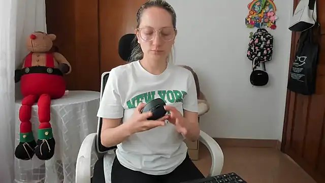 Adele johnsonn1 online show from 05-28-26, 07:44