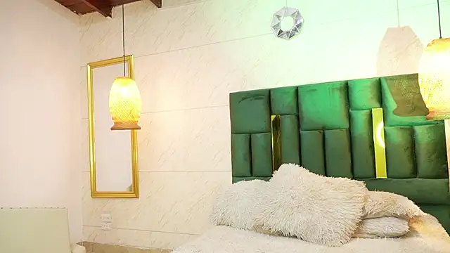 SaraWilliamss  online show from 03-29-26, 08:25