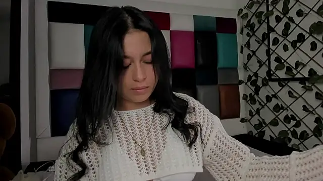 MelodySweett online show from 01-18-26, 03:32