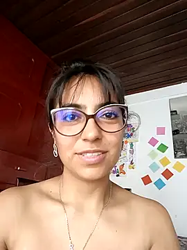 Isabellaa22 1 online show from 12-05-24, 07:28