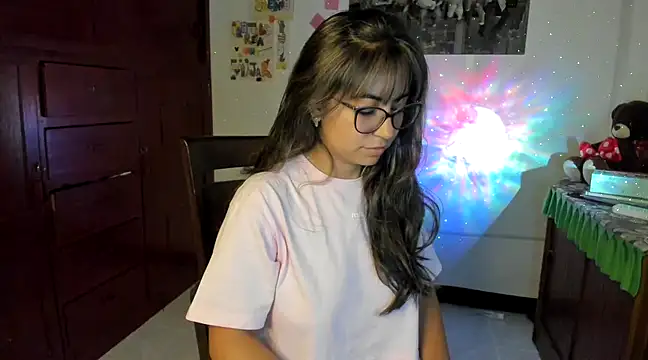 Isabellaa22 1 online show from 02-06-25, 12:43