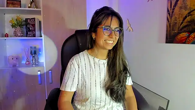 Isabellaa22 1 online show from 02-28-25, 03:48