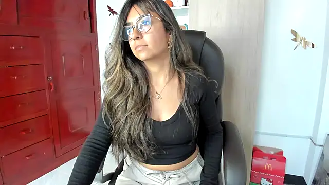 Isabellaa22 1 online show from 03-27-26, 09:25