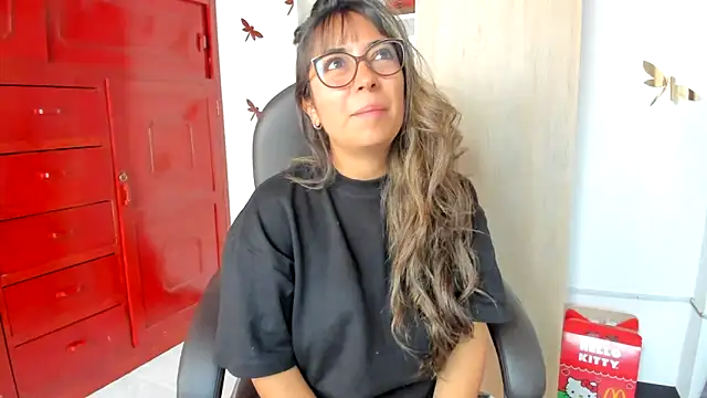 Isabellaa22 1 online show from 05-19-26, 05:41