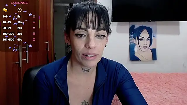 violett honney online show from 11-28-25, 05:10