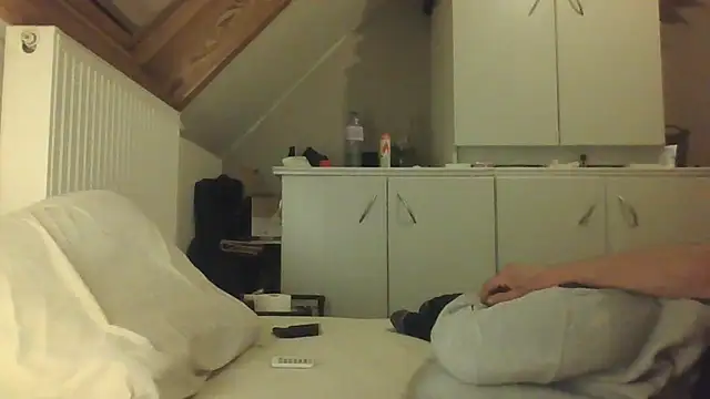 Vekie 007 online show from 05-22-26, 12:51