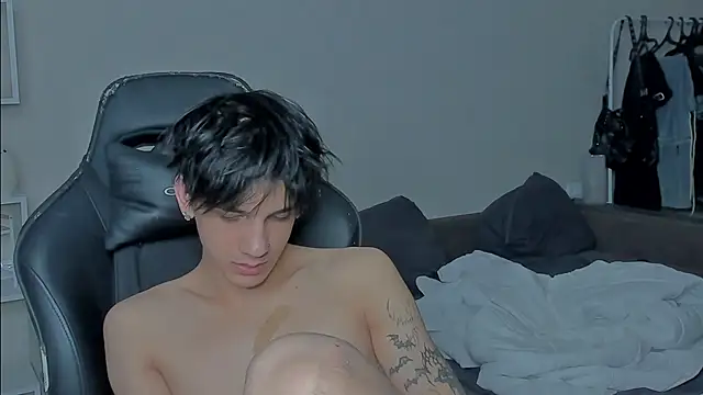 MarkBrowniii online show from 12-19-24, 03:29