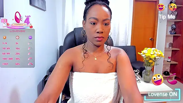 Snapshot of Alison_Lemos chatting on 06-30-26, 10:05 Alison Lemos online show from 06-30-26, 10:05