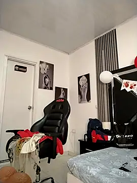 Natasha milf   online show from 02-24-26, 11:25