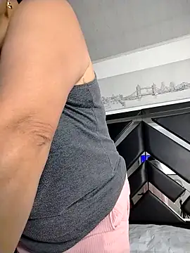 Natasha milf   online show from 03-16-26, 03:49