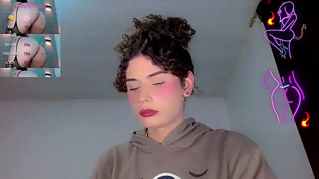 DoveCameron  online show from 08-01-26, 03:50
