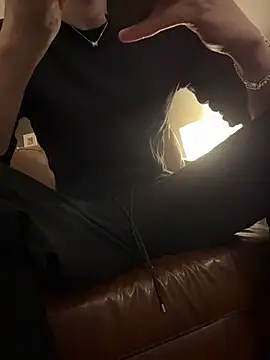 -mirai- online show from 04-26-26, 03:10