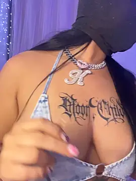 kamila french online show from 11-18-25, 08:46