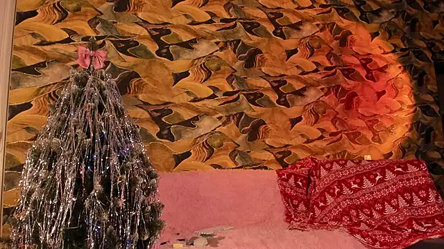 CrystalRey online show from 12-13-24, 04:11