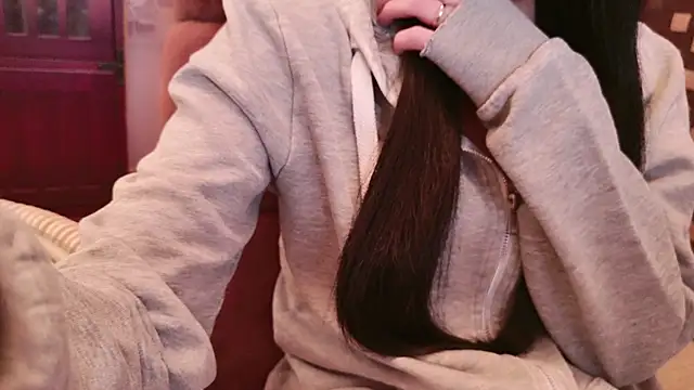 Snapshot of sayaka_xo chatting on 02-05-25, 03:42 sayaka xo online show from 02-05-25, 03:42