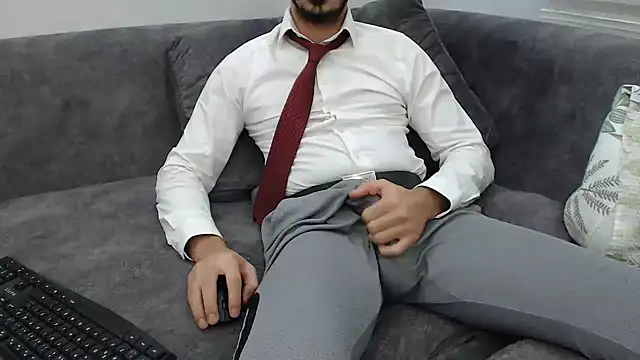 Naughtb0y online show from 11-16-25, 09:42