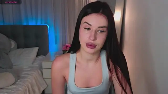 Milkissss online show from 04-19-26, 07:18