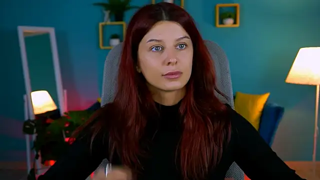 NicoleMun online show from 10-28-25, 12:19