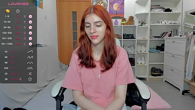 Snapshot of broosnica1 chatting on 06-15-26, 07:10 broosnica1 online show from 06-15-26, 07:10