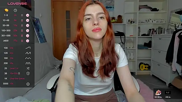 Snapshot of broosnica1 chatting on 07-07-26, 06:05 broosnica1 online show from 07-07-26, 06:05