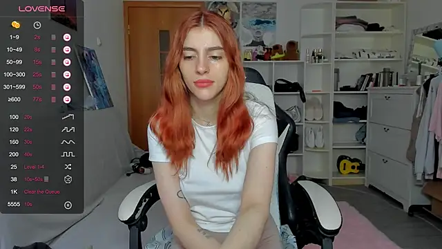 Snapshot of broosnica1 chatting on 07-20-26, 07:44 broosnica1 online show from 07-20-26, 07:44