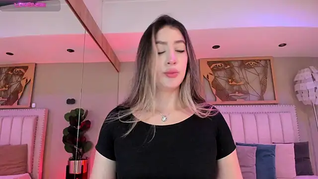 AlejaCruz  online show from 07-16-26, 07:42