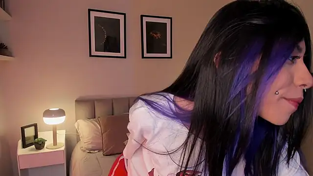 Violetta Nur online show from 04-08-26, 08:42