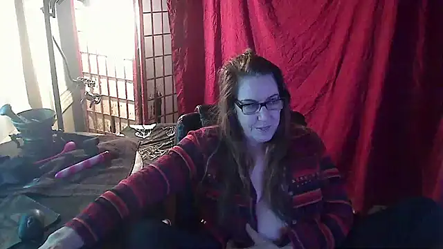 Snapshot of Ireallysquirt chatting on 01-21-25, 07:15 Ireallysquirt online show from 01-21-25, 07:15
