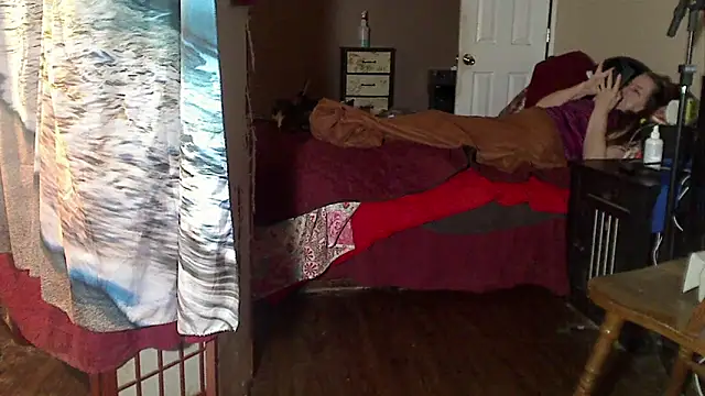 Snapshot of Ireallysquirt chatting on 02-01-25, 07:57 Ireallysquirt online show from 02-01-25, 07:57