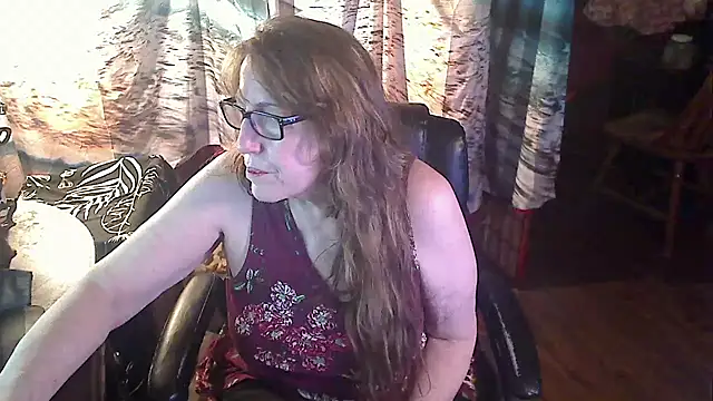 Snapshot of Ireallysquirt chatting on 02-12-25, 01:52 Ireallysquirt online show from 02-12-25, 01:52