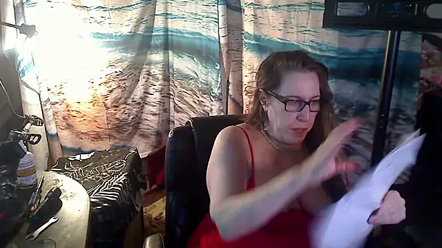 Snapshot of Ireallysquirt chatting on 02-15-25, 07:49 Ireallysquirt online show from 02-15-25, 07:49