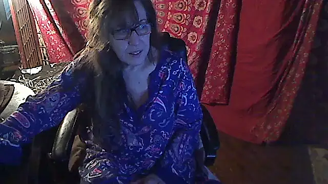 Snapshot of Ireallysquirt chatting on 02-25-25, 01:20 Ireallysquirt online show from 02-25-25, 01:20