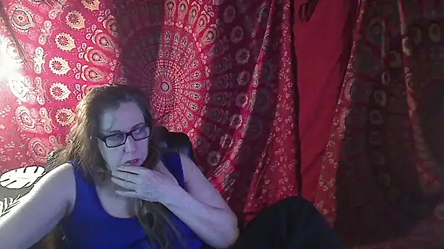Snapshot of Ireallysquirt chatting on 02-28-25, 08:09 Ireallysquirt online show from 02-28-25, 08:09