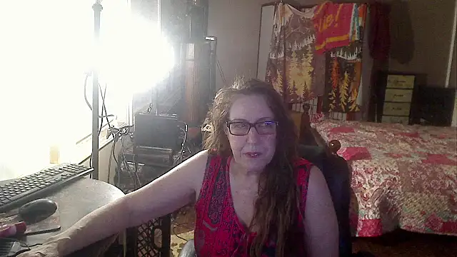 Snapshot of Ireallysquirt chatting on 09-20-25, 03:29 Ireallysquirt online show from 09-20-25, 03:29