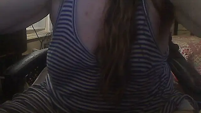 Snapshot of Ireallysquirt chatting on 09-24-25, 12:14 Ireallysquirt online show from 09-24-25, 12:14