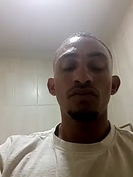 Snapshot of stiflercumsforyou chatting on 09-19-25, 07:03 stiflercumsforyou online show from 09-19-25, 07:03