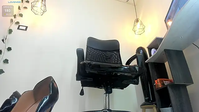 victoria Christie online show from 11-27-25, 10:17