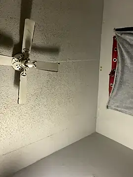 Snapshot of bigdick5157 chatting on 02-21-26, 04:35 bigdick5157 online show from 02-21-26, 04:35