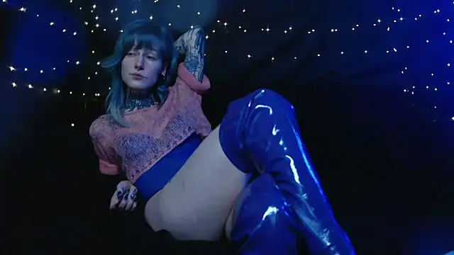 Littlespacemouse online show from 11-30-25, 09:02