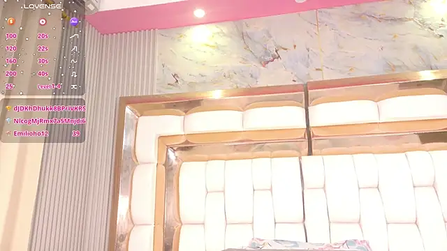 Snapshot of kinkyhousewifee chatting on 02-25-26, 02:54 kinkyhousewifee online show from 02-25-26, 02:54