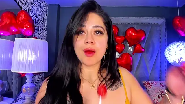 Snapshot of nahomi_sweett chatting on 02-11-25, 05:29 nahomi sweett online show from 02-11-25, 05:29